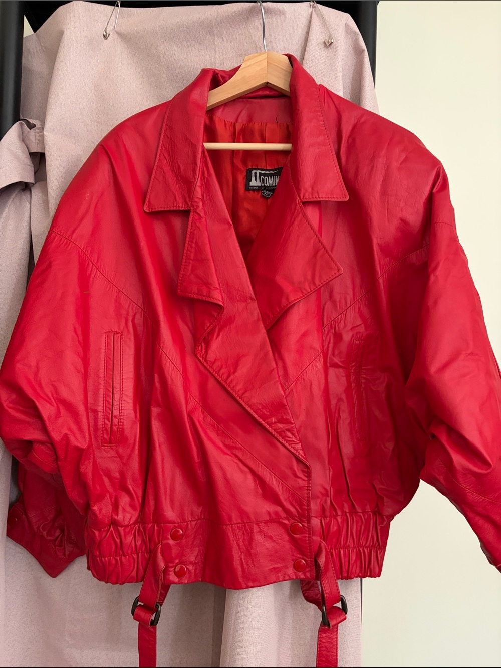 Comint vintage Red Women's Leather Bomber Jacket